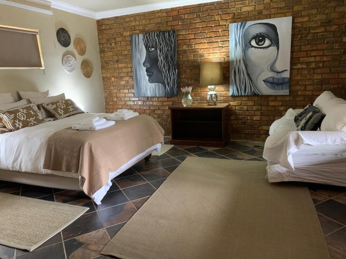 Sunset Guesthouse And Venue Cullinan Meule Ngoại thất bức ảnh