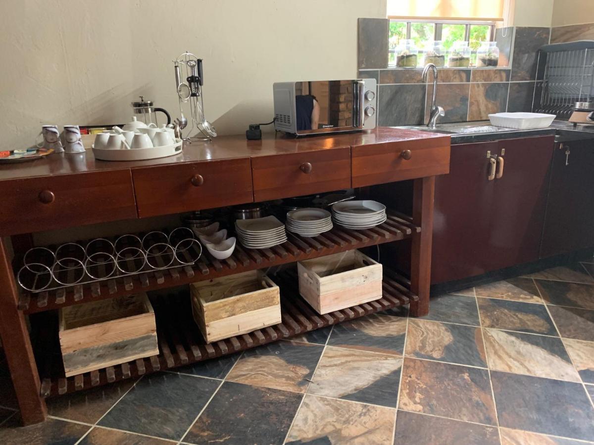 Sunset Guesthouse And Venue Cullinan Meule Ngoại thất bức ảnh